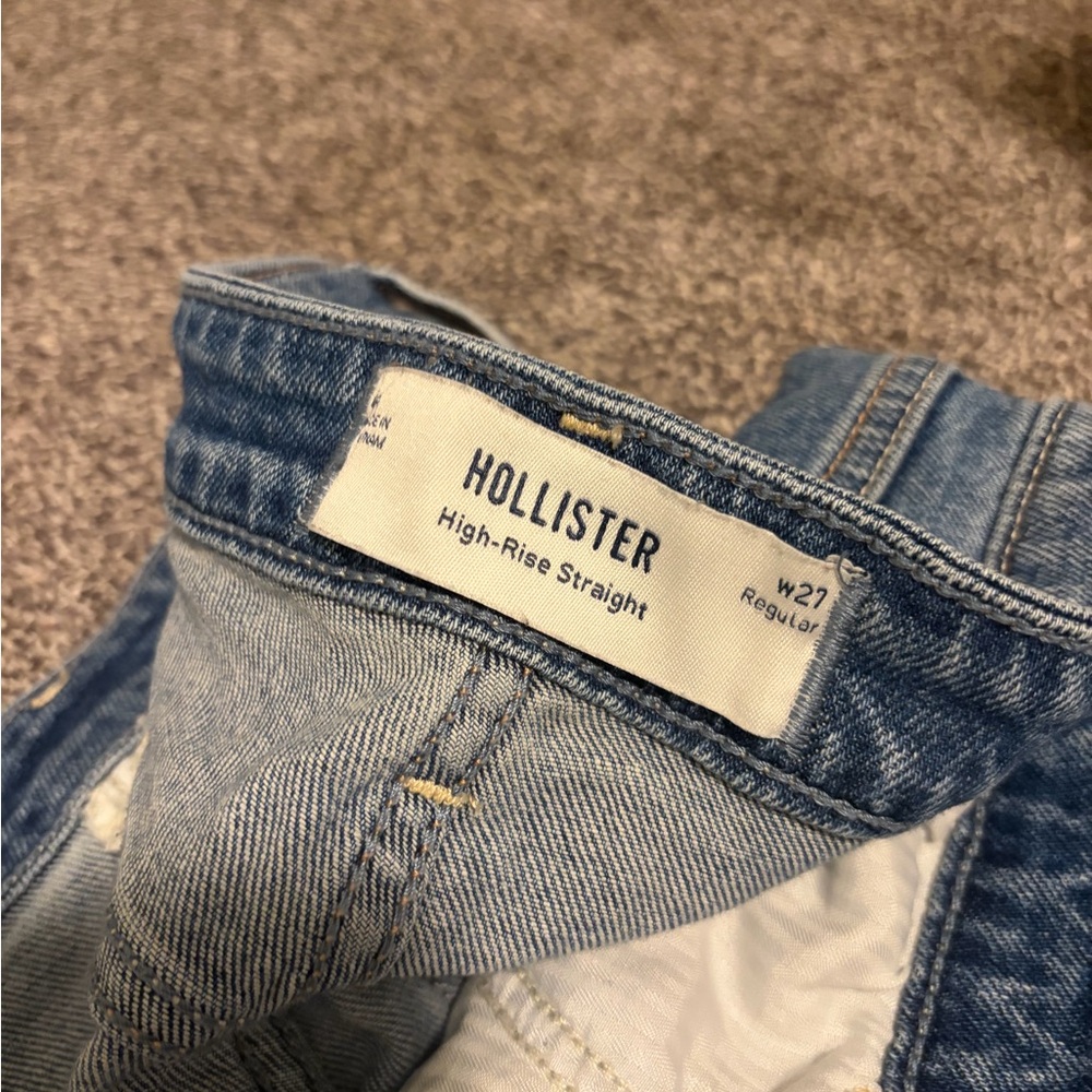 Hollister women’s  Blue Jeans